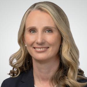 Sarah Grandfield Headshot