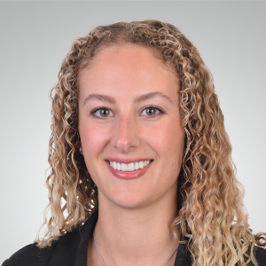 Emily_Robbins_headshot